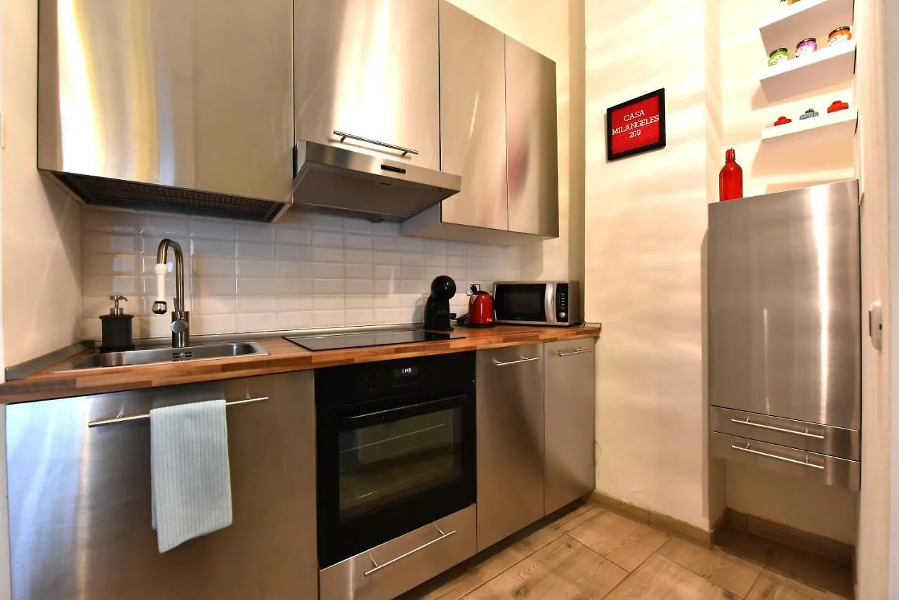 Apartment Caseospitali - Casa Milangeles, Bilocale In Stile Pop E Vintage X2