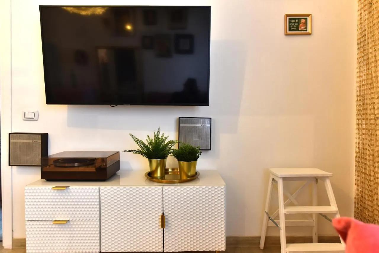 Caseospitali - Casa Milangeles, Bilocale In Stile Pop E Vintage X2 Apartment Milan